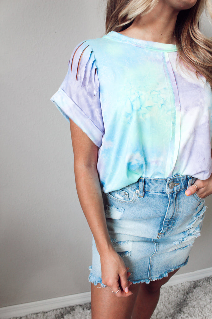 Easy Love Distressed Tee - MINT
