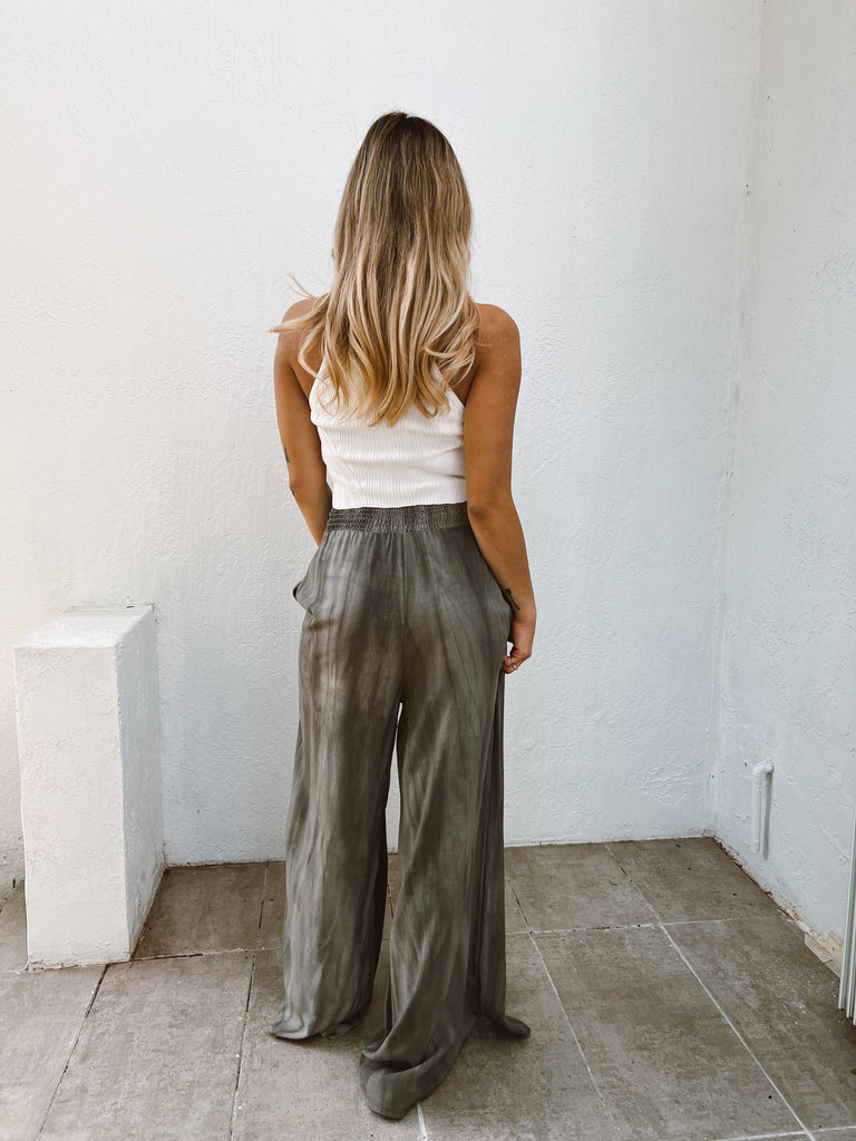 Weekend Escape Pants