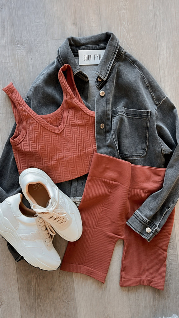 Carter Biker Shorts - RUST